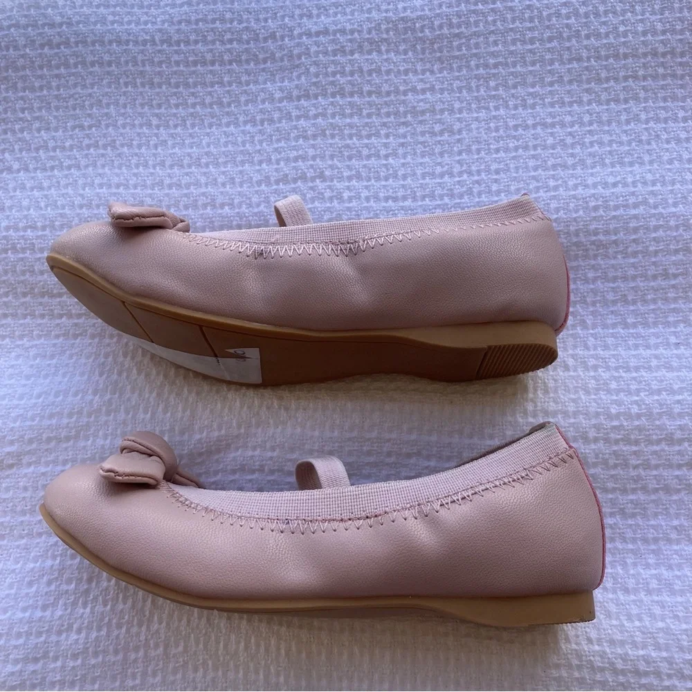 Nordstrom Rack  Pink powder Kids Shoes Size 10M